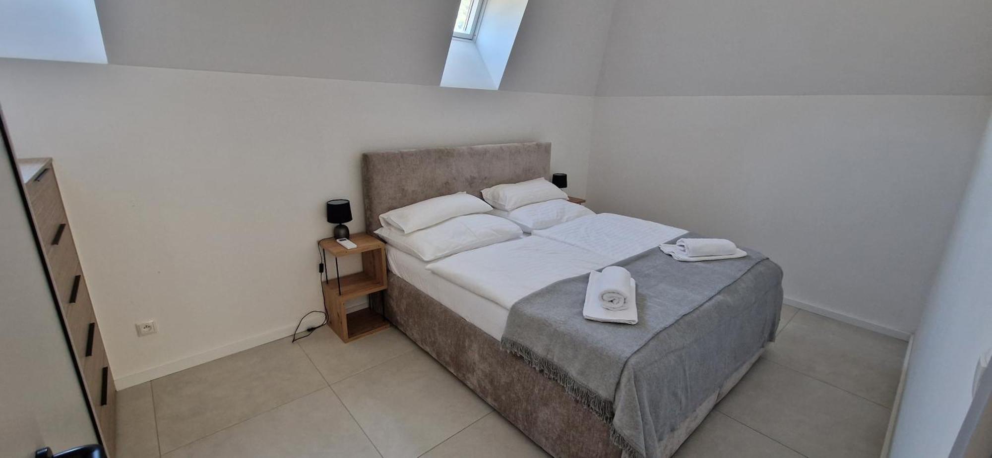 Apartmanovy Dom Grand - Contactless Check In เตรนชิอาสกี เตปลิตเซ ภายนอก รูปภาพ